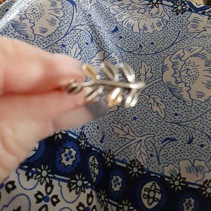 Pandora Laurel Leaf Ring